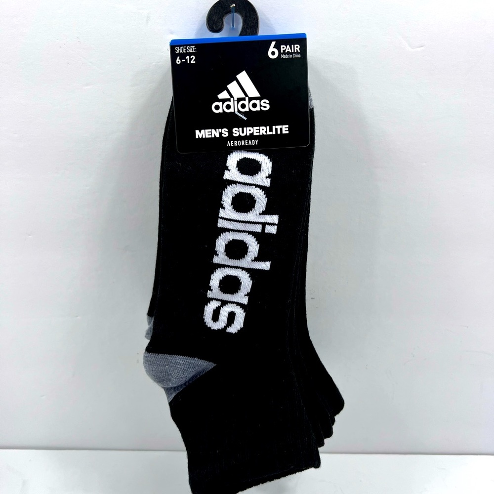 ⭐️ADIDAS💯QUARTER BLACK WITH GREY HEELS SOCKS, SIZE 6-12, AEROREADY